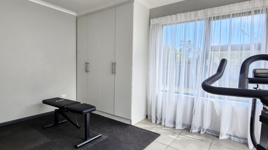 4 Bedroom Property for Sale in Kanonkop Western Cape